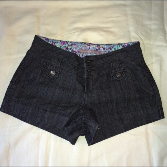 BOOM BOOM DENIM SHORTS WITH FLORAL INNER DESIGN