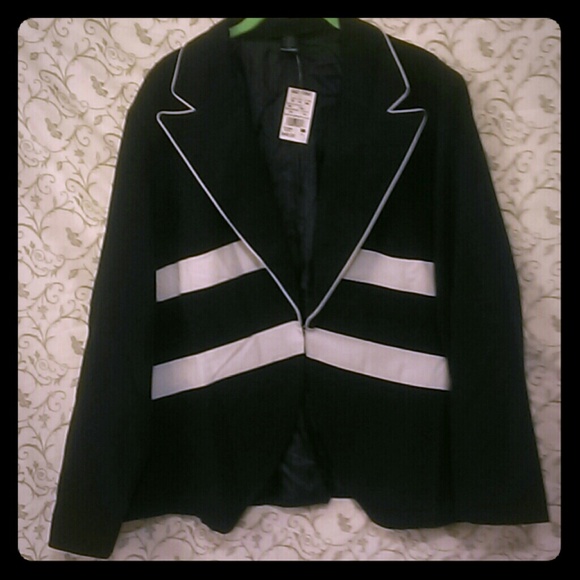 Ashley Stewart Black & white blazer - Picture 1 of 1