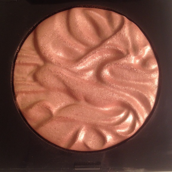 LE Laura Mericer Spellbound Highlighter