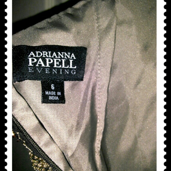 Beautiful eveing gown. Classy and extremely sexy - Picture 3 of 3