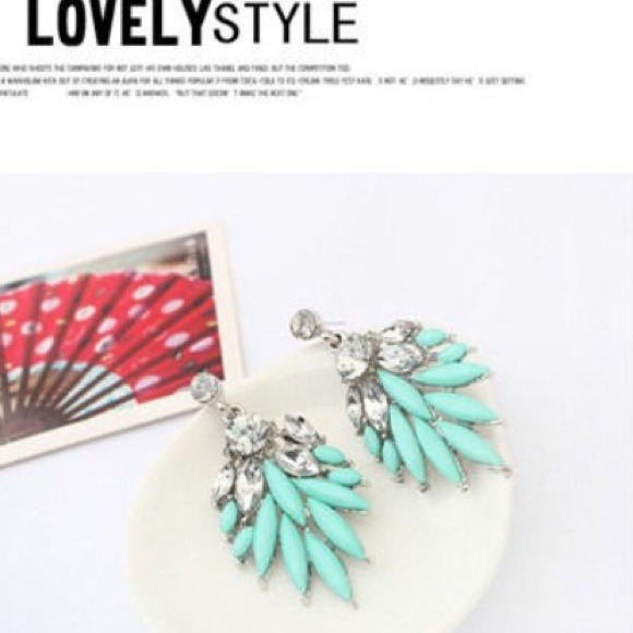 Jewelry - Glam earrings ❤️