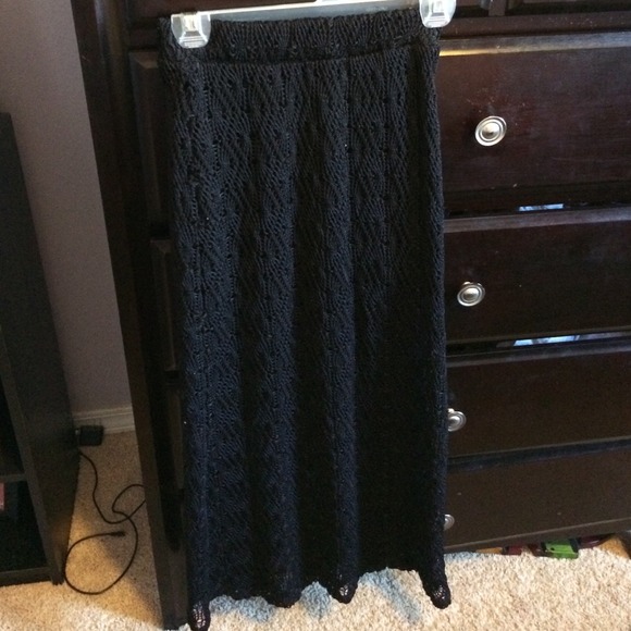 Selling - Picture 2 of 2