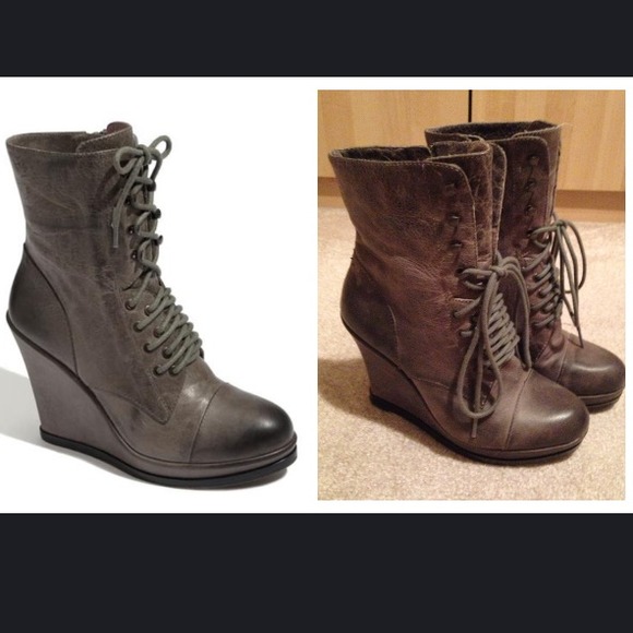 vince camuto wedge boots