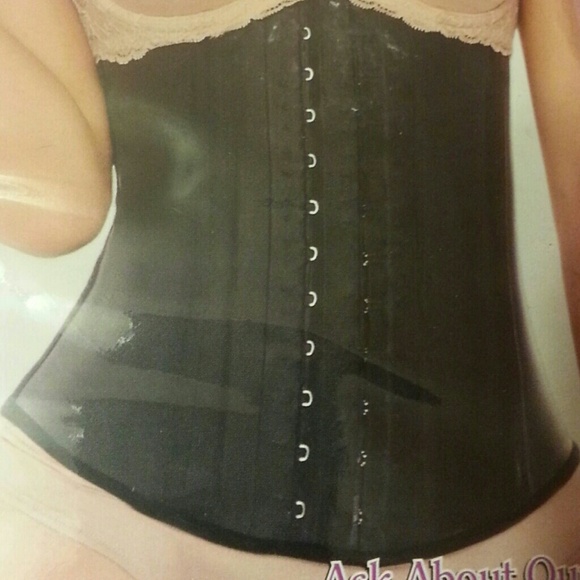 *NEW* Waist cincher/ Waist trainer Sz(42) 2x