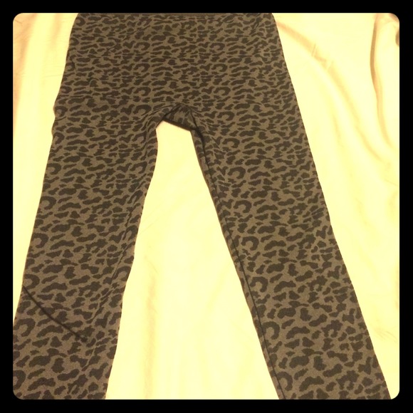 Cheetah print leggings - Picture 1 of 2
