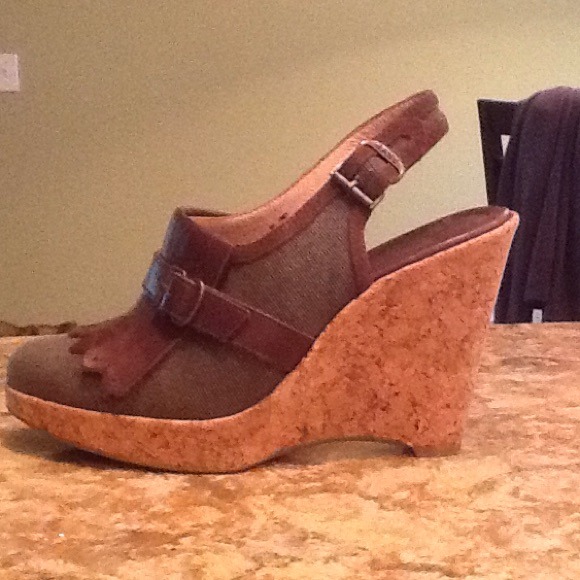 Frye Pepper Kilte Wedges -- Size 8 - Picture 2 of 3