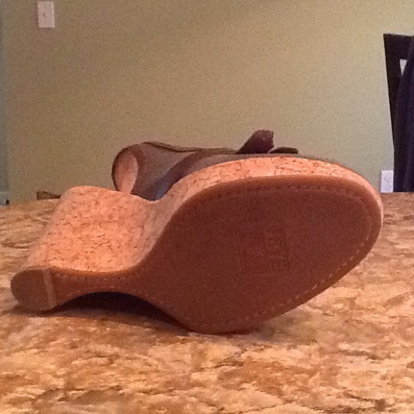 Frye Pepper Kilte Wedges -- Size 8 - Picture 3 of 3