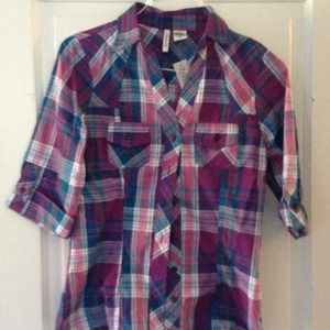 Cute plaid button down top