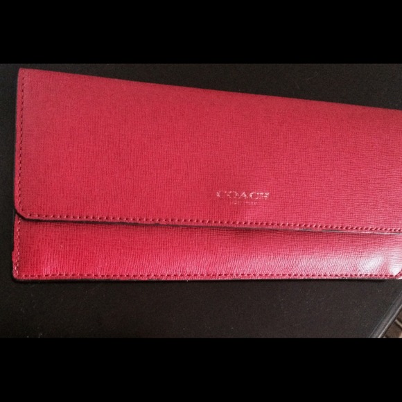 💐  Authentic Coach slim wallet