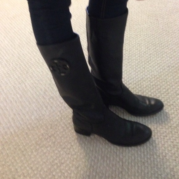 Tory Burch black leather Riding Boot - Picture 2 of 3
