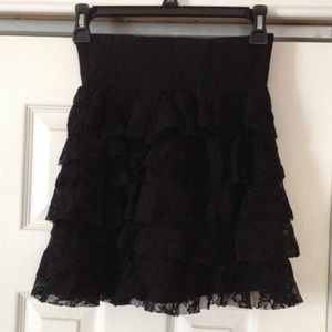 Black lace express skirt