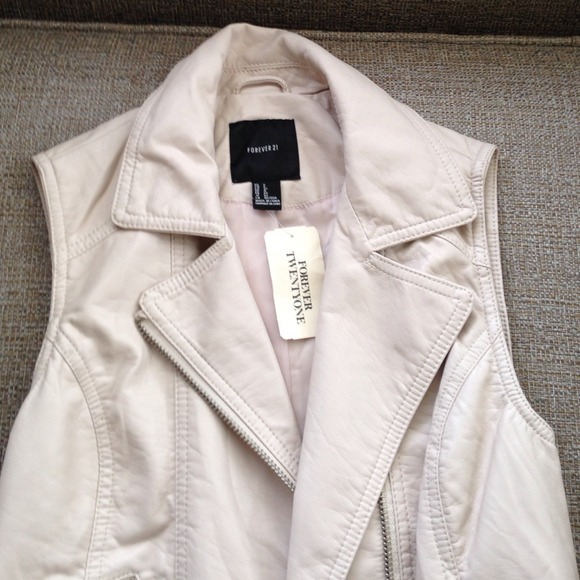 Sold - Picture 2 of 4