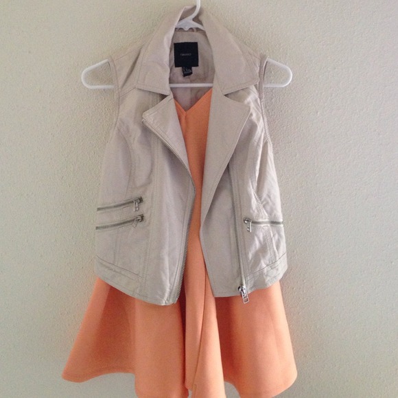 Sold - Picture 4 of 4