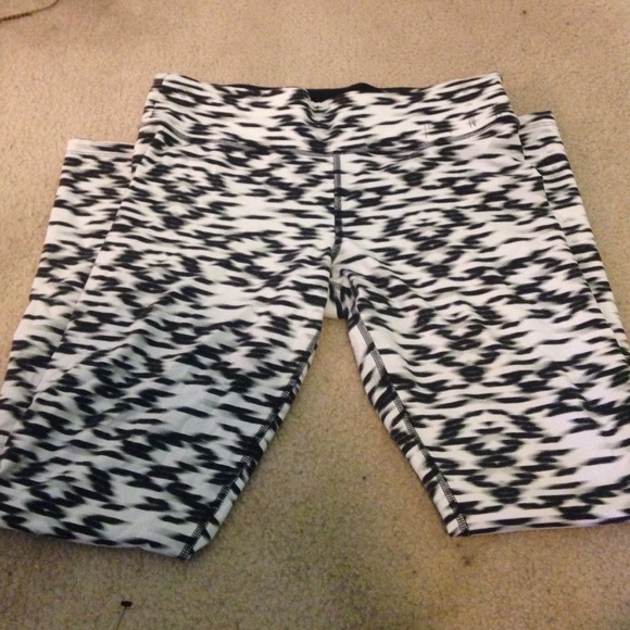 SOLD. PINK work out pants