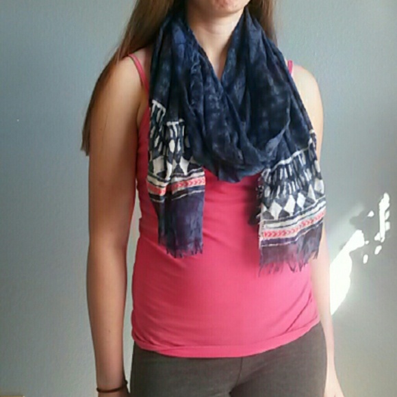 Maurices Scarf
