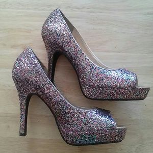CANDIES CAYUNNISMULTI GLITTER HEELS SZ 8