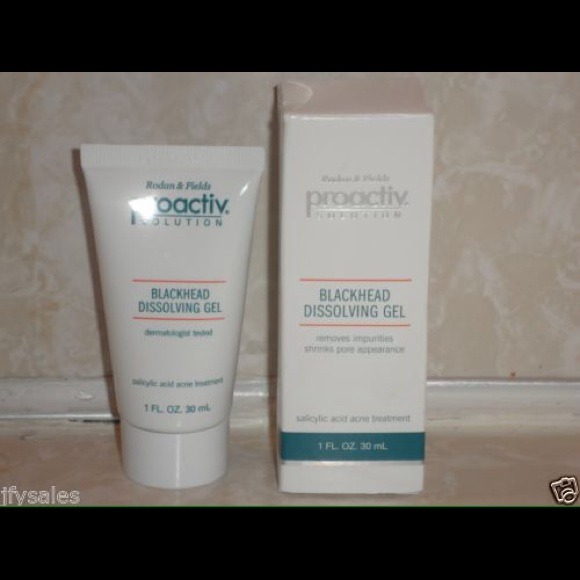 Blackhead dissolving gel