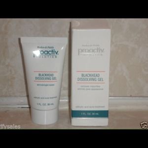Blackhead dissolving gel