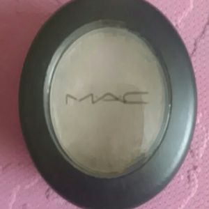 MAC "shroom" eyeshadow
