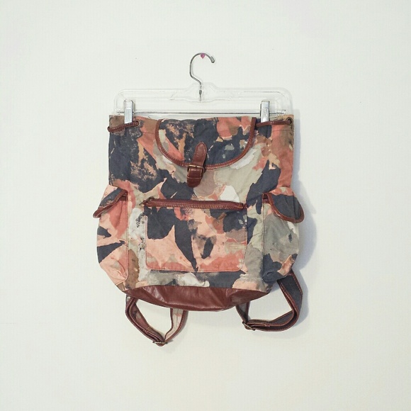 Indie Backpack w/ Multiple Pockets