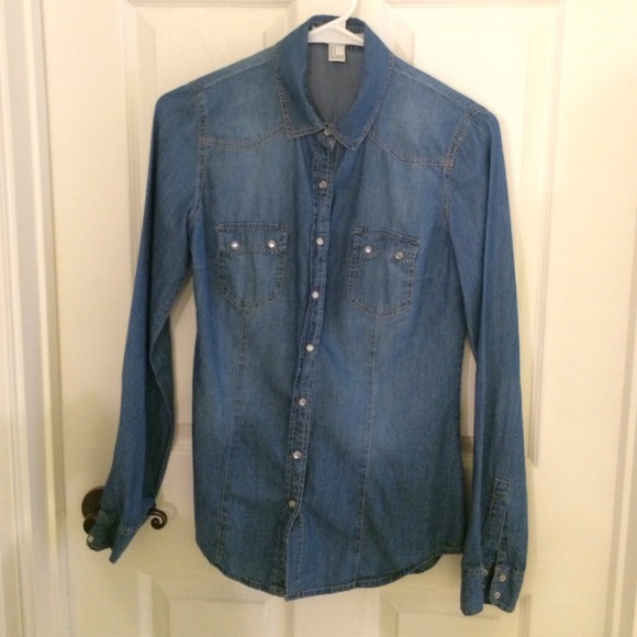 Forever 21 chambray shirt
