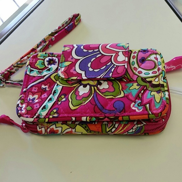 Vera bradley smartphone wirslet 2.0 pink swirls