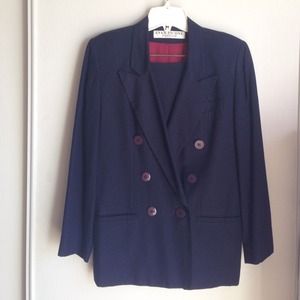 Evan-Picone suit