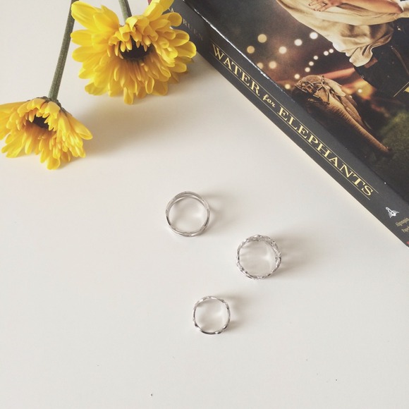 Jewelry - 3 Rings Set