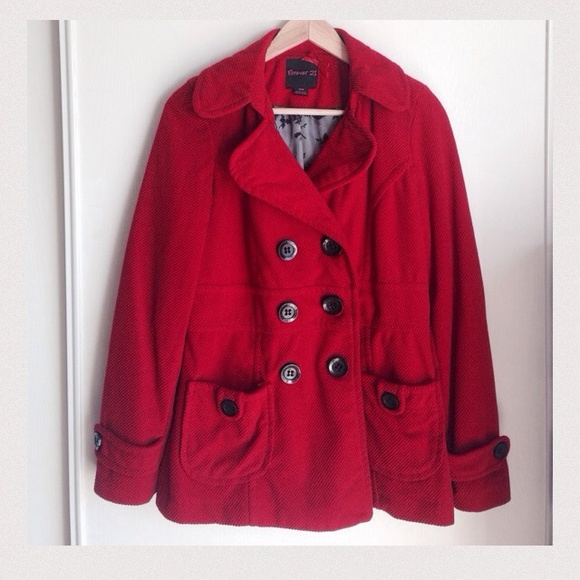 Bright red coat - Picture 1 of 3