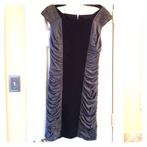 Beautiful grey & black dress dress by Laundry.