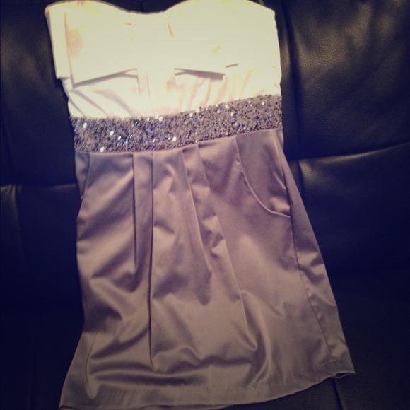 Size 7 strapless cocktail dress