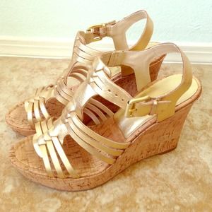 Gold cork wedges