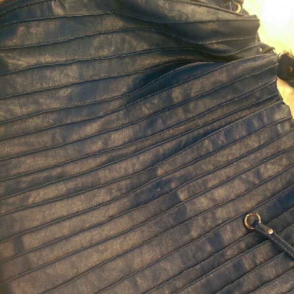 Fun blue tote - Picture 2 of 3