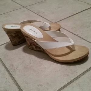 Wedge sandals