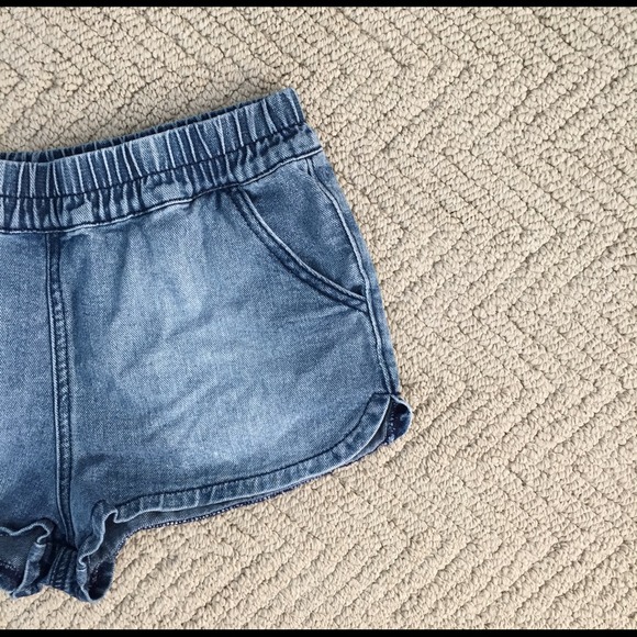 dolphin shorts denim