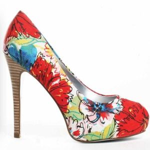 Jessica Simpson Lizza floral pumps