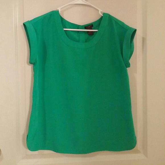 Ann Taylor green top
