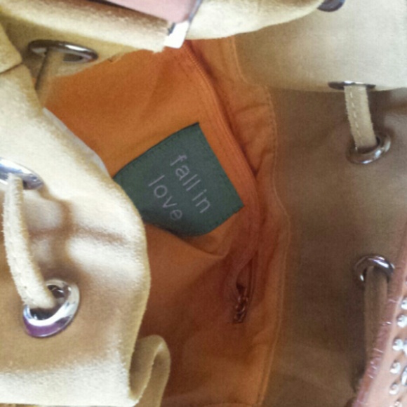 Handbag - Picture 3 of 3