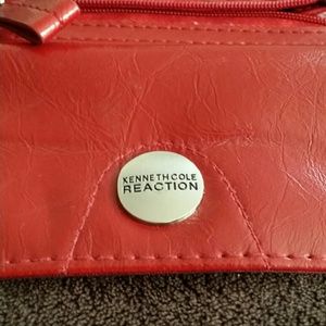 *Euc Keneth Cole wallet redish/burgandy color*