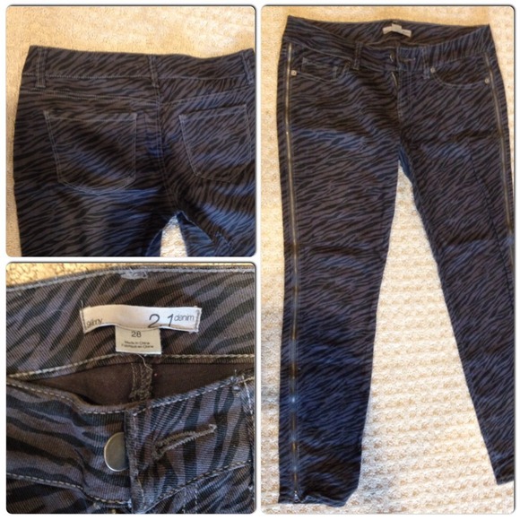 Zebra pants!