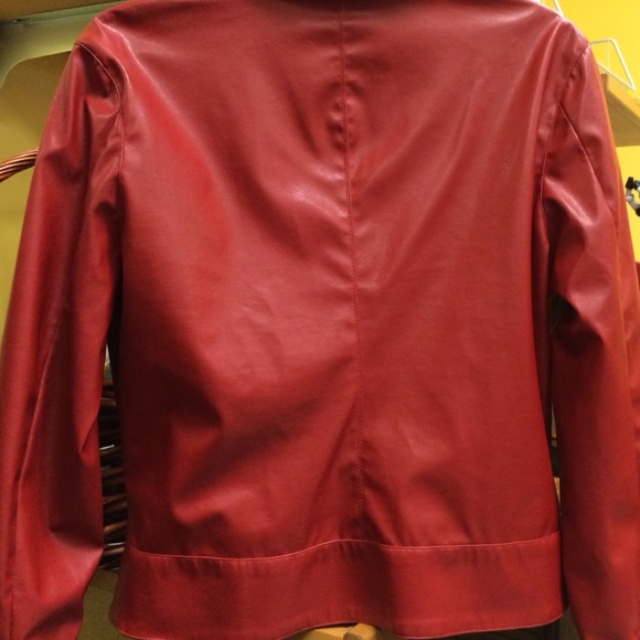 Gorgeous Red Nafnaf short faux-leather coat!! - Picture 3 of 3