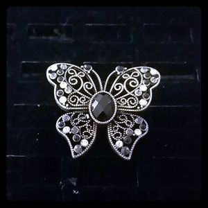 Butterfly ring