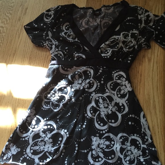 Hot tempered shirt bundle!!