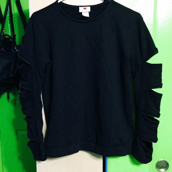 Black Long Sleeve Cutout Top