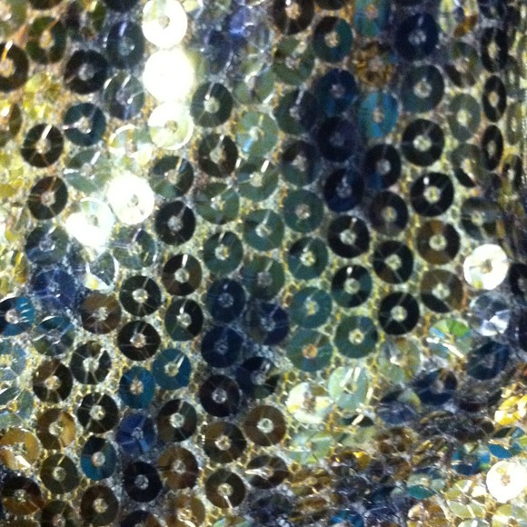 Tank - Picture 3 of 3