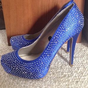 🌟Forever 21, Blue satin, bling heels!