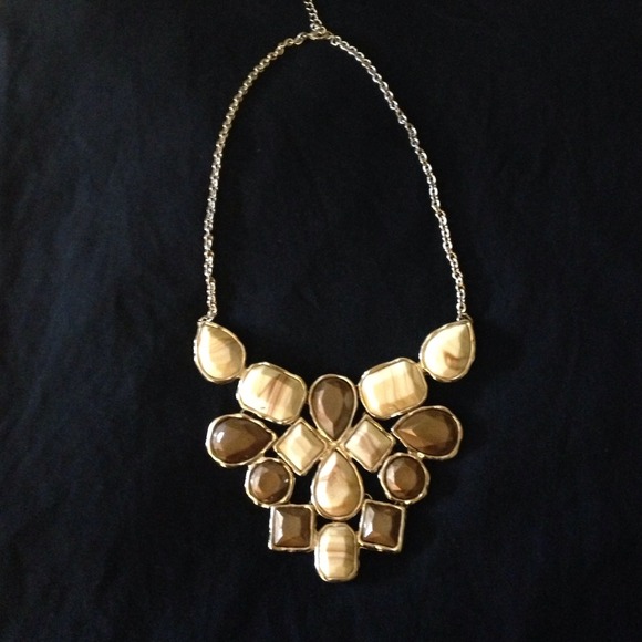 Statement necklace