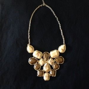Statement necklace