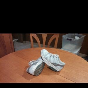 MBT fitness footwear