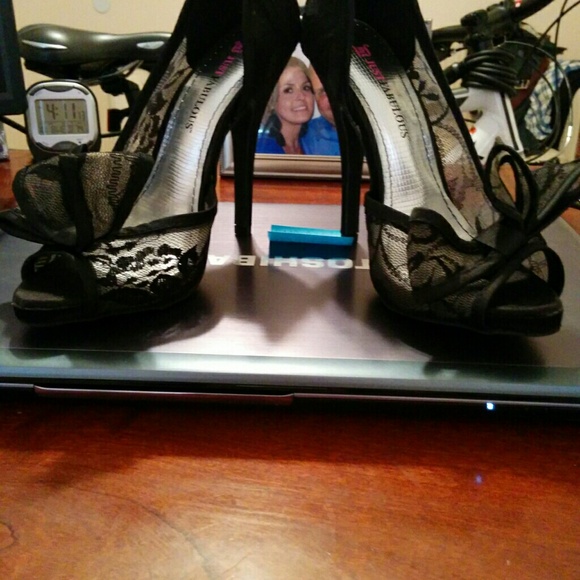 Fabulous lace heels with now